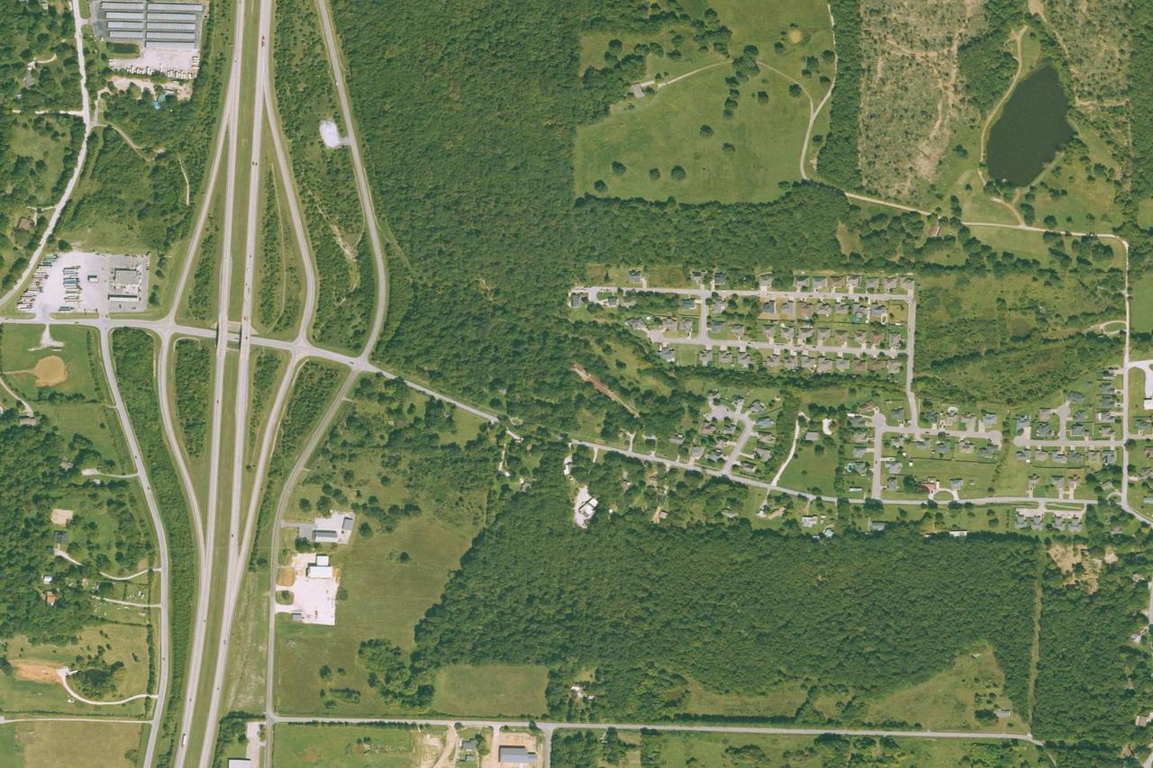 Natural-color aerial view around Greenland, Arkansas